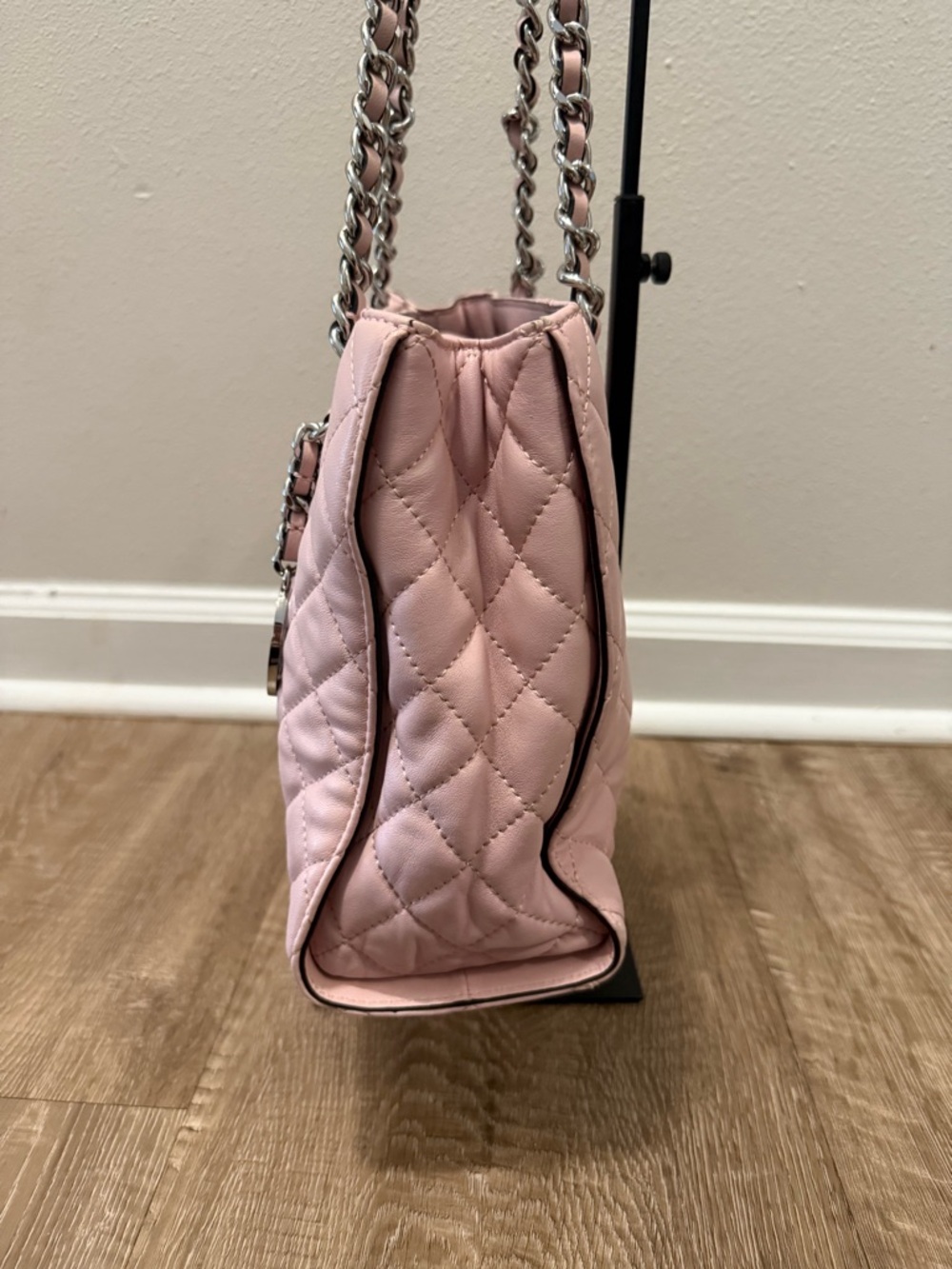 Michael Kors Quilted Pink Shoulder bag - Picture 6 of 9